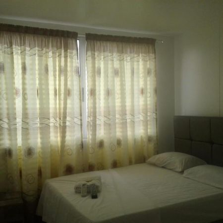 Hostal Piedra Del Sol Floridablanca Exterior photo